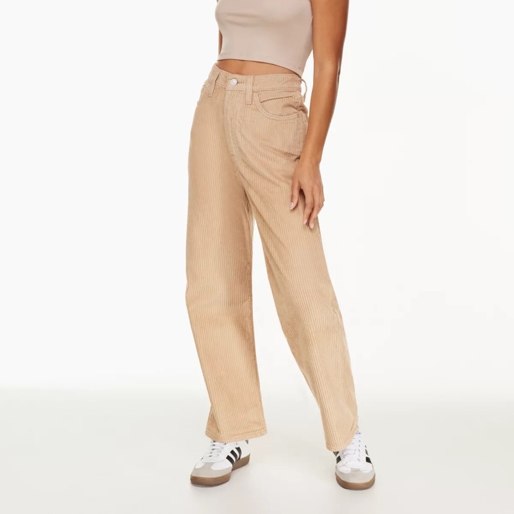 Levi’s Corduroy Ribcage Straight Ankle Jeans